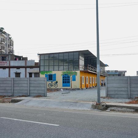 Mnm Rooms And Banquet Rayachoty 外观 照片